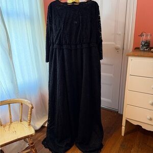 Black Leona FLoor length Lace Gown